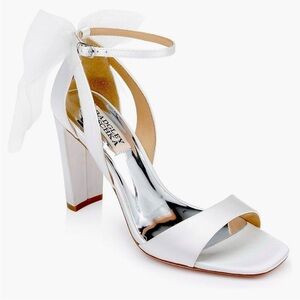 Badgley Mischka White Kim Mesh Bow Block Heel Wedding Bridal Womens 7.5